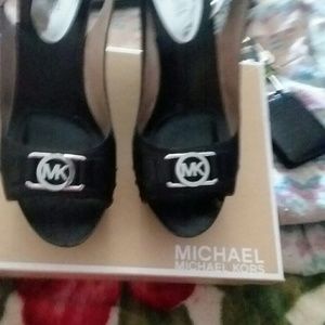 Size 8 Michael Kors  sandals with